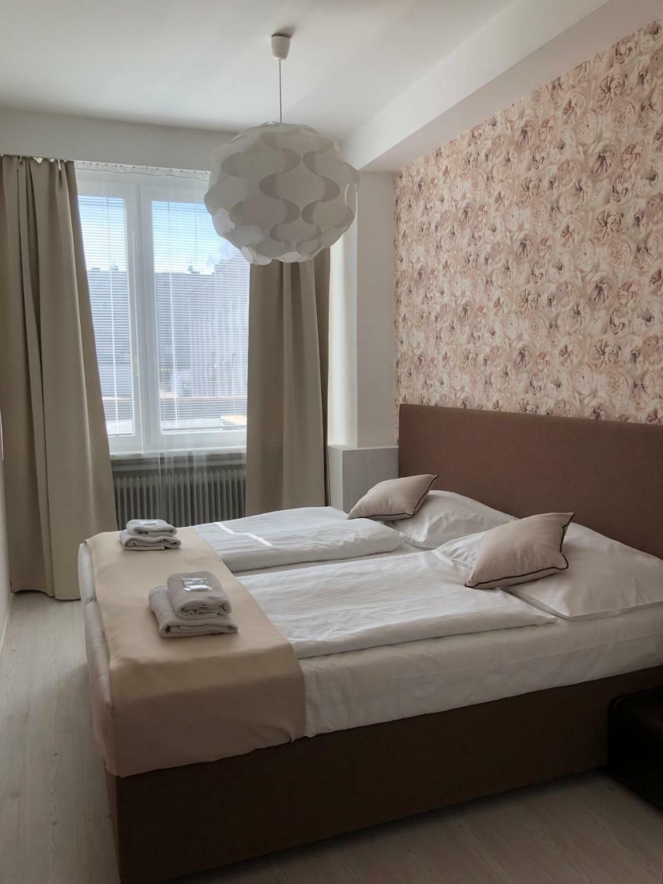 Hotel Ondras Zlin Exterior photo