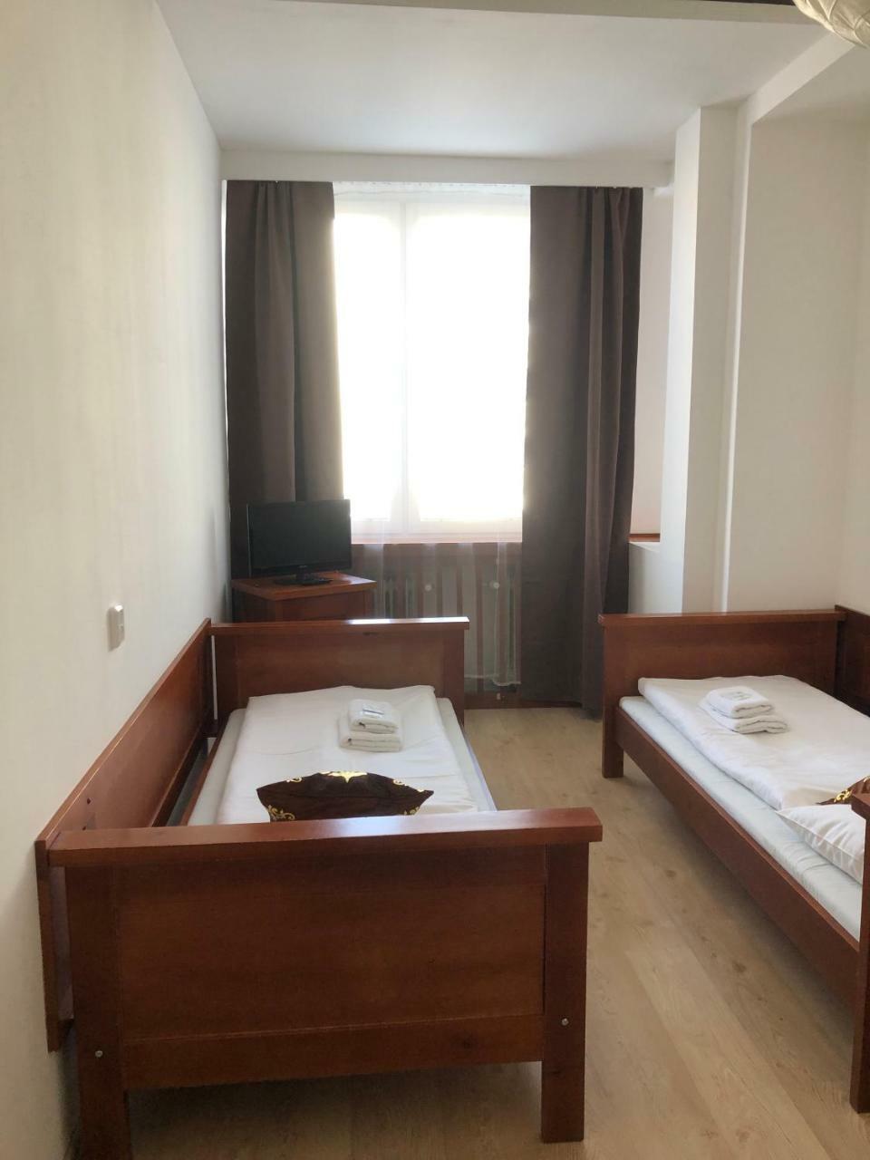 Hotel Ondras Zlin Exterior photo
