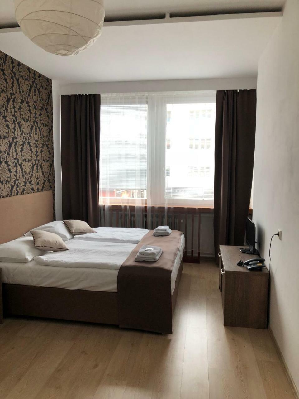 Hotel Ondras Zlin Exterior photo