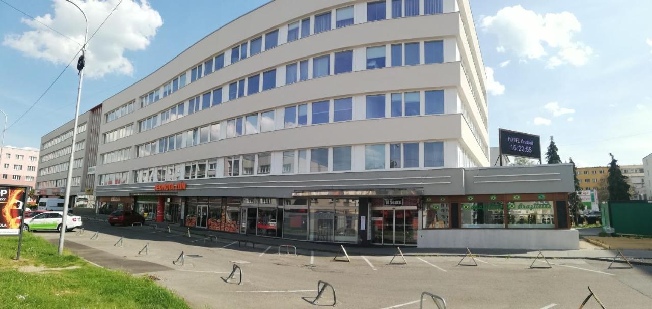 Hotel Ondras Zlin Exterior photo